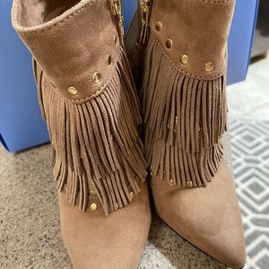 Fringe boots!
